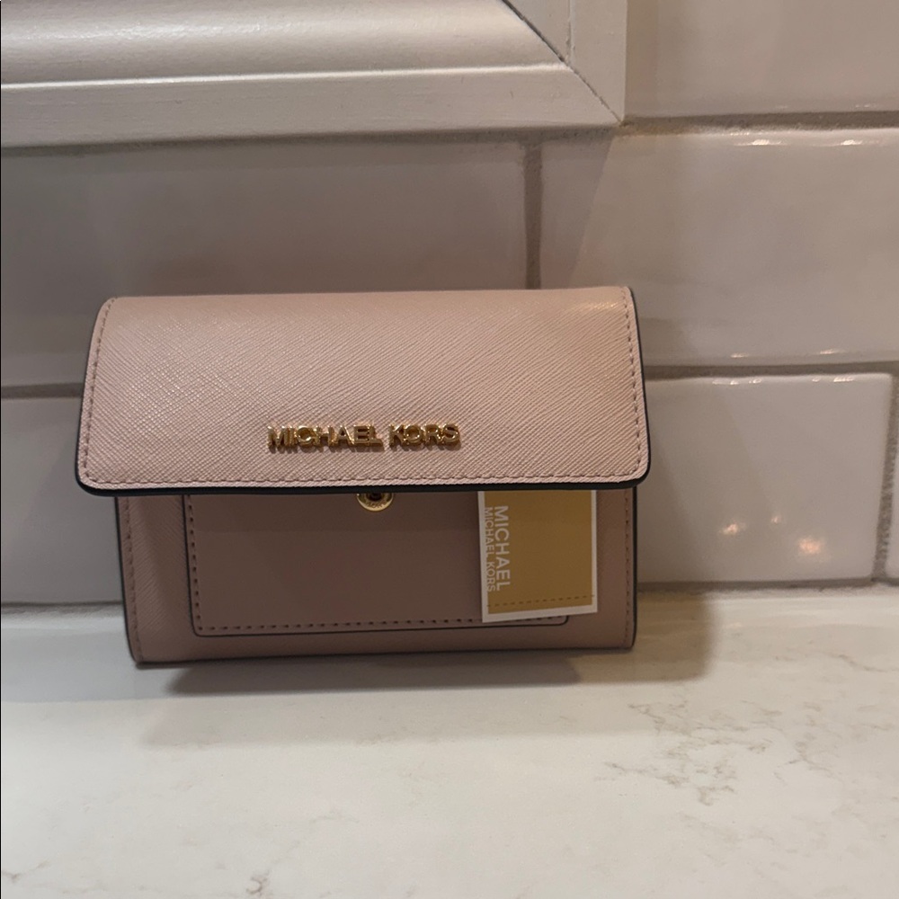 Michael Kors Blush Pink Wallet